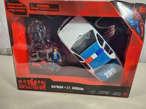 New DC Batman and LT. Gordon Set