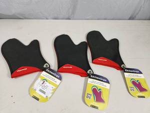 3 New Kitchen Grips Oven Mitts for Williams Sonoma