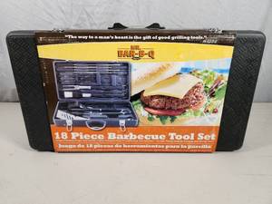New 18 Piece BBQ Tool Set