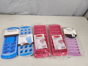 New Assorted Ice Cube Trays