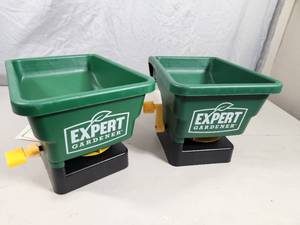 2 New Handheld Spreaders