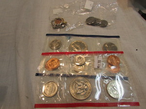 US Mint Coin Set, Steel Lincoln One Cents and Licoln Cent Key Chain