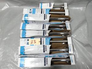 8 Mixes Moen MYG2618CH Banbury 18 Bathroom Grab Bar, Chrome Unused