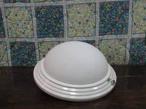 E Lighting Flush Mount, White