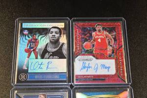 lot 52 image: Basketball Card Autograph Lot  4 Autograph Cards