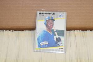 lot 78 image: 1989 Fleer Baseball Complete Set