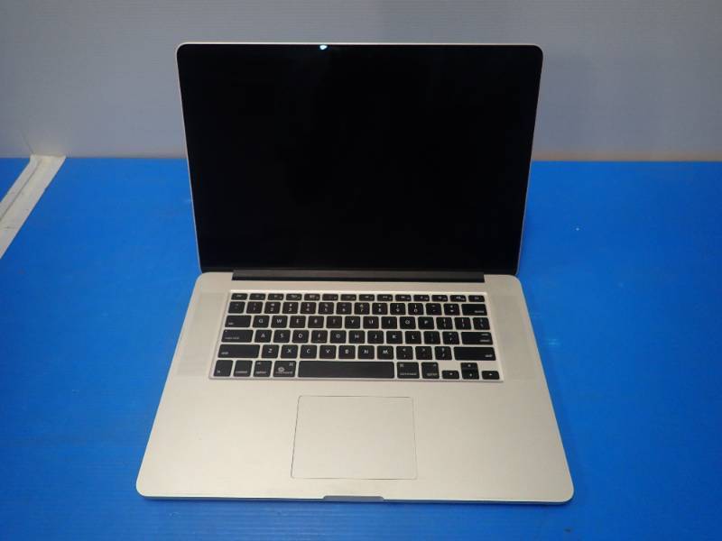 Apple&nbspMacBookPro11,3 A1398 ME294LLA &nbspINTEL(R) CORE(TM) I7-4850HQ CPU  2.30GHZ  16GB DDR3L SDRAM  500GB SSD  15.4 screen with 2880 x 1800 resolution  No charger  No Battery