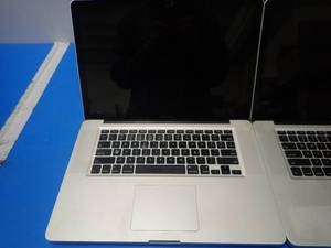 Lot of 4 Apple&nbspMacBook Pro 9,1 A1286 &nbspINTEL(R) CORE(TM) I7-3720QM CPU  2.60GHZ  8GB DDR3L SDRAM  NO HD  15.4 screen w 1680 x 1050 resolution  No power adapters  All 4 units have signs of cosmetic wear