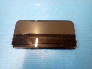 Apple&nbspIphone Xr A1984  64GB of Storage  Carrier Unlocked  Charging cable included