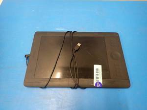 Wacom&nbspPTH-650 Drawing Tablet  No pen  includes power cable