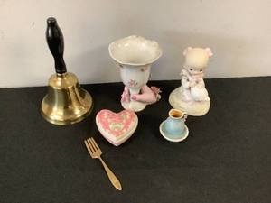 Knick Knack Lot