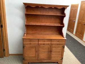 Ethan Allen Hutch