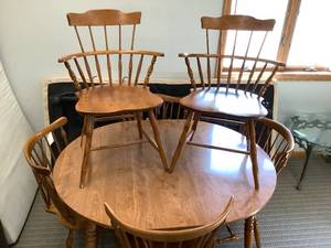 Ethan Allen Table and Chairs