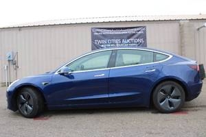 2019 Tesla Model 3 Long Range - AWD - 2 OWNERS