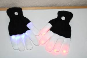 lot 46 image: Seven Pairs Of LED Lighted Gloves
