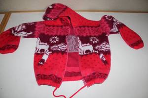 lot 53 image: Wool Size 6 Sweater-Made In Ecuador