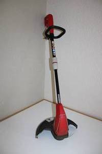 lot 81 image: Homelite Electric String Trimmer Weed Eater