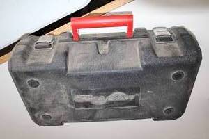 lot 84 image: Electric Dual Saw In Carrying Case