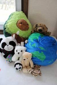 lot 118 image: A Lot Filled With Plush Animals, Etc.