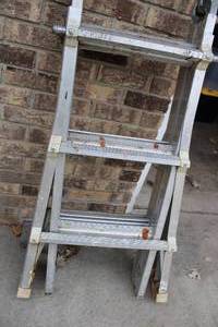 lot 146 image: Aluminum Step Ladder