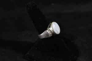 Ladies Sterling Silver Ring - White Marbled Stone