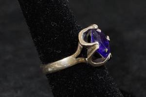 Ladies Sterling Silver Ring - Purple Stone