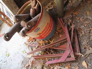 lot 147 image: Pail of door weights and wall brack...