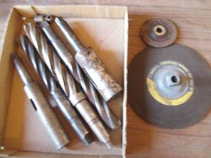 lot 151 image: Large drill bits and more (see phot...