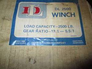 lot 193 image: DL 2500 winch (new in box)...