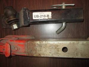 lot 204 image: Hitch and ball and a 2 trailer cou...