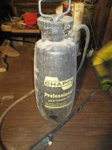 lot 212 image: Chapin Professional compressed air ...