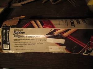 lot 213 image: Rubber Queen rubber tailgate protec...