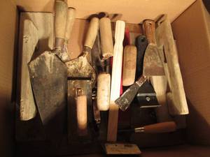 lot 340 image: Box of trowels and scrapers...
