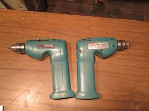 lot 366 image: 2 cordless Makita drills...