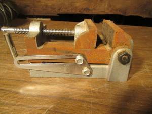 lot 374 image: Adjustable vice...