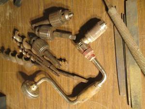 lot 376 image: Large drill bits, antique hand dril...