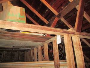lot 410 image: Contents of ceiling in grainery, ta...