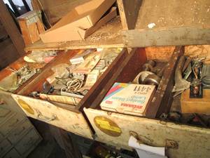 lot 31 image: Contents of 3 drawers (see photos )...