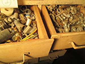 lot 35 image: Contents of 2 drawers including con...