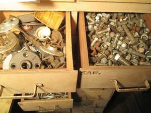 lot 37 image: Contents of 2 drawers including mis...
