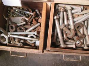 lot 49 image: Contents of 2 drawers including Lar...