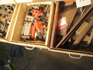 lot 50 image: Contents of 3 drawers including pul...