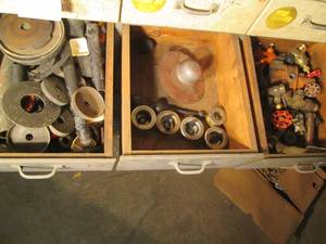 lot 52 image: Contents of 3 drawers including wat...