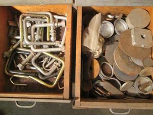 lot 58 image: Contents of 2 drawers including Lar...