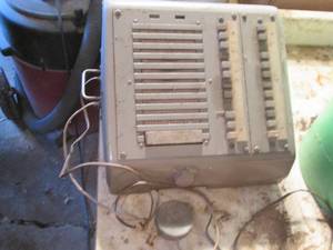 lot 99 image: Vintage executone intercom model# 1...