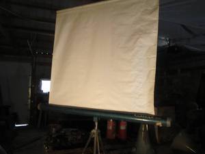lot 528 image: Radiant Leader projector screen and...