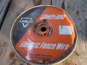 lot 533 image: Spool of Armco electric fence wire...