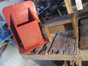 lot 537 image: Wood storagefeeder box and small w...