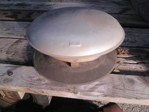 lot 554 image: Metal roof vent for 10 stack...