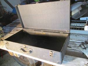 lot 562 image: Instrument case that appears to be ...